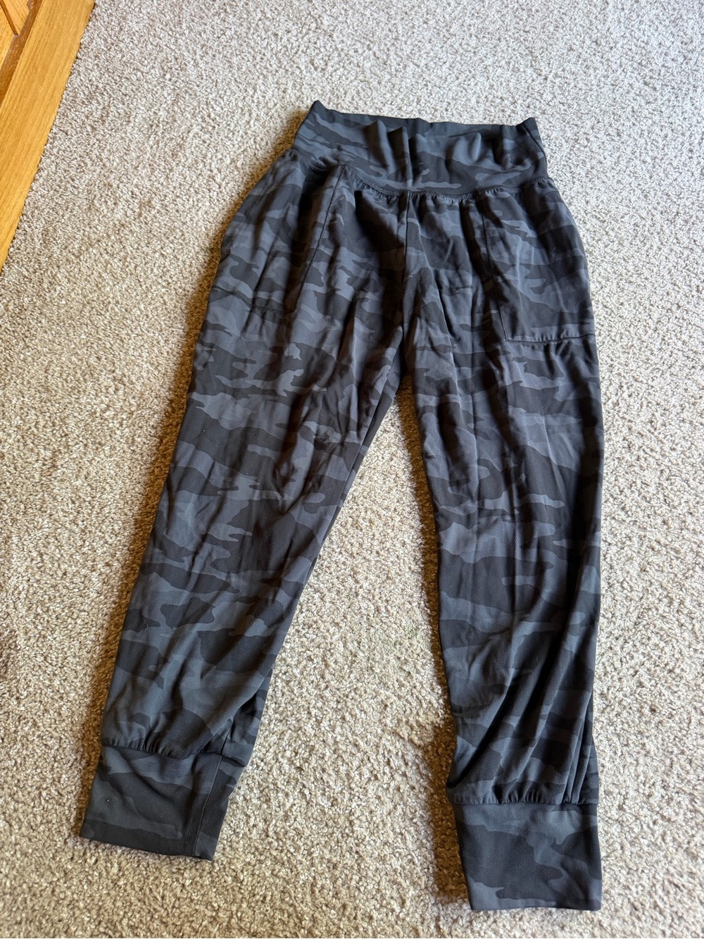 Athleta Black Gray Camo Jogger Pants
